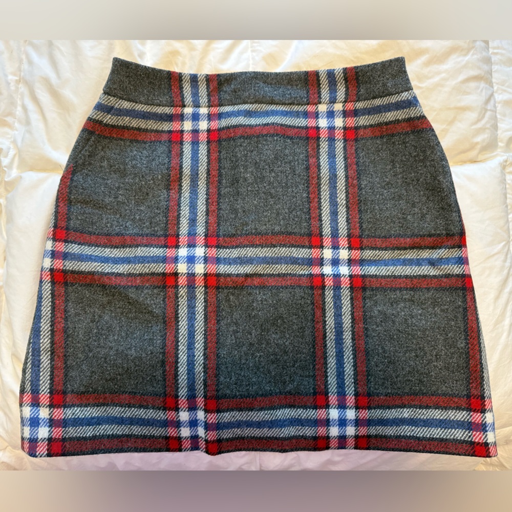 Boden heritage tweed plaid Gray and Red Women's Skirt